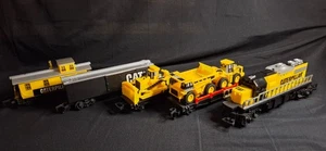 2007 CAT Construction Express Train Set Motorized-Working - Picture 1 of 19