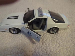 1982 Chevrolet Camaro Z28 Arizona Highway Patrol 1:18 Sun Star Diecast - Picture 1 of 6