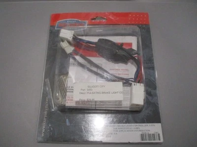 Controlador de luz de freno pulsante NOS Kuryakyn 8 pines 1999-2003 Sportsters 5493 Foto 1 de 3