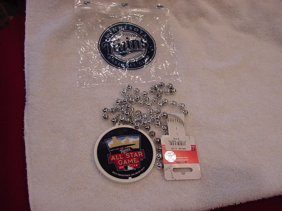 BEAUTIFUL Minnesota Twins 2014 All-Star Game Logo Medallion and Beads, NEW&NICE! - Image 1 of 1