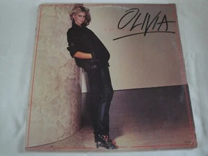 Totally Hot OLIVIA VINYL LP ALBUM 1977 MCA RECORDS - Picture 1 of 2