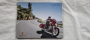Harley-Davidson 2017 CATÁLOGO "Live Your Legend" - Imagen 1 de 3