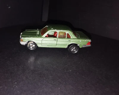 MAJORETTE  Mercedes 450 SE Majorette 1/60 - Immagine 1 di 4