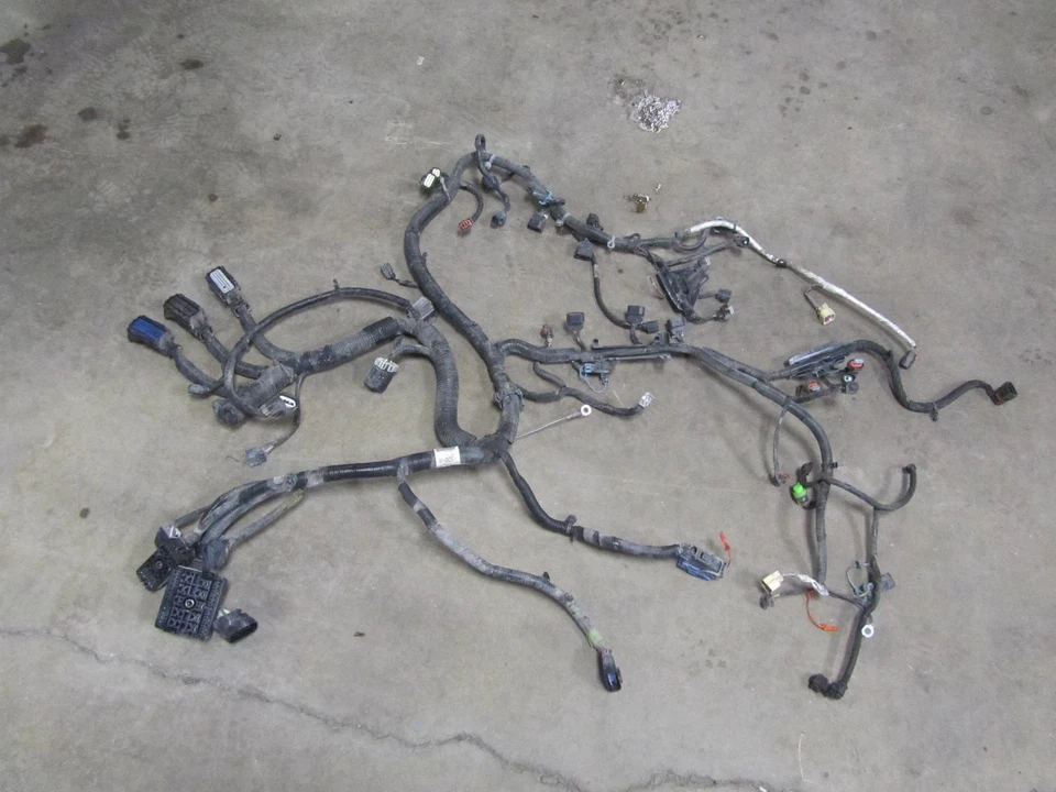 13 凯迪拉克 SRX 3.6 发动机电线电线电线电线线束 22953961 1 切线 — 第 1/4 张图片