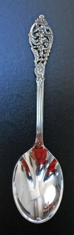 Cuchara de azúcar de encaje florentino de ley Reed & Barton  Foto 1 de 1