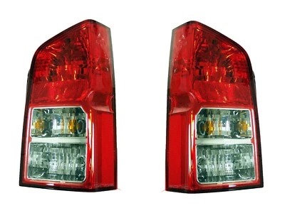 Задние фонари со стороны водителя и пассажира для Nissan Pathfinder 2010-2012 годов выпуска левая+правая - Изображение 1 из 3