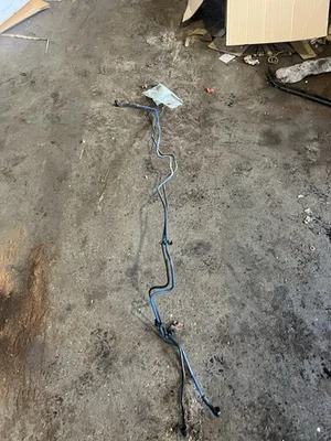 VW T5 2009 2.5 Tdi Fuel Lines From Cooler To Filter - Image 1 of 4