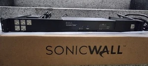 Sonicwall Firewall TZ300 avec kit support 19 pouces - Photo 1/3