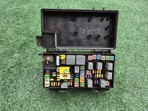 2011-2013 Dodge Durango / Jeep Grand Cherokee TIPM Fuse Box Totally Intergrated  - Picture 1 of 10