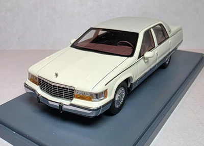 Neo Scale Models 1:43 1993 Cadillac Fleetwood Brougham White/Burgundy Int. RARE! - Image 1 of 4