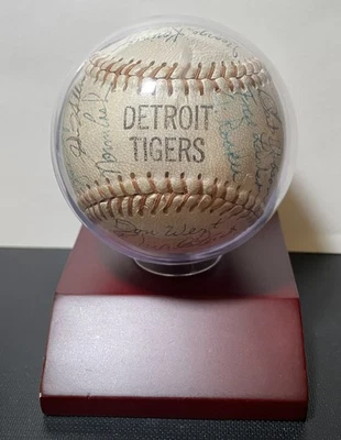 1968  Detroit Tigers Signed Ball Very Clean - Image 1 of 4