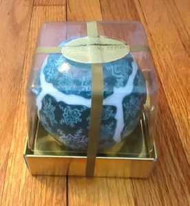 Vintage Handmade San Francisco Candle Co Round Candle Green Snowflake 5” - Picture 1 of 3