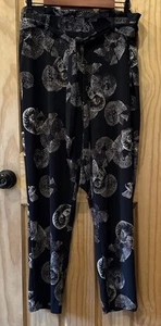 White House Black Market Nautilus Seashell Paperbag Tapered Ankle Pants Large - Picture 1 of 5