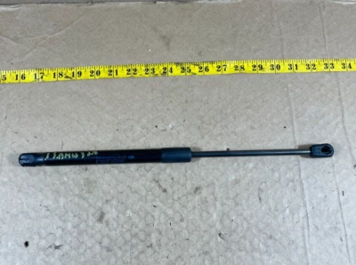 BMW 328I 2012-2016 lado izquierdo maletero tapa elevación cilindro amortiguador puntal soporte fabricante de equipos originales. Foto 1 de 4