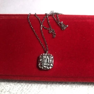 swarovski necklace crystal pendant sterling silver swan in red velvet box - Picture 1 of 6