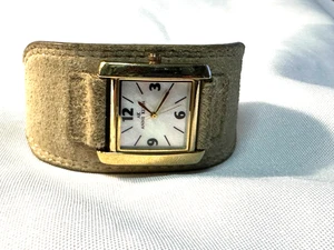 Reloj Anne Klein Mujer Tono Oro Rosa Desnudo Fino Cuero Correa Nueva Batería 26mm - Imagen 1 de 5