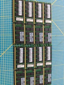 32GB Samsung 8x 4Gb 2RX4 PC2-5300F-555-12-L0 667MHz ECC Server RAM - Zdjęcie 1 z 3