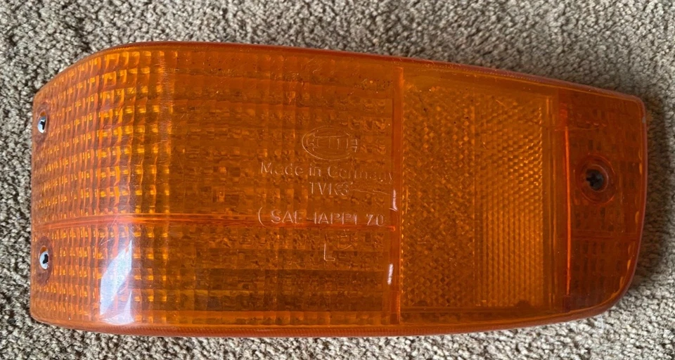 Lente de luz giratoria. Sedán Saab 99 1975-76. Delantero izquierdo Foto 1 de 4