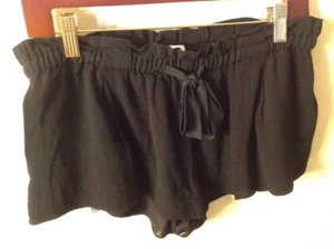 Women’s Med Wilfred Black Dress Shorts - Picture 1 of 12