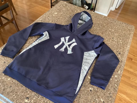 New York Yankees Majestic Hoodie Youth XL Blue / White Logo Design!!! Cover