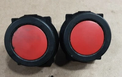 Lot of 2 Fuji Electric AR30FOR Momentary red Push Button Flush #2013I60*AD  Foto 1 de 4
