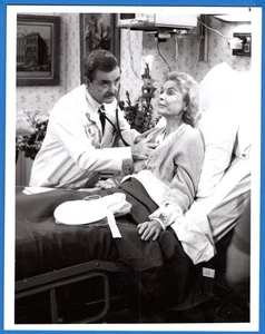 William Daniels Dorothy McGuire (St. Anderswo) Original 7x9 Vintage Foto 1986 - Bild 1 von 2