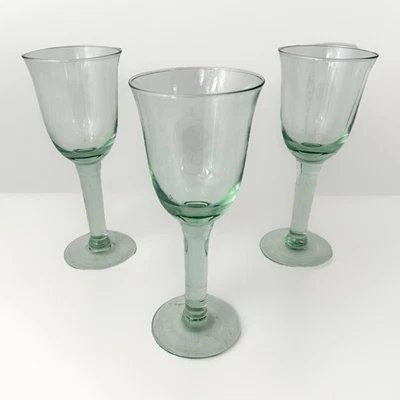 Juego de 3 copas verdes copa vino copas hiladas a mano recicladas España Foto 1 de 2