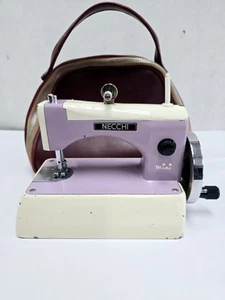 VTG MINI NECCHI SUPERNOVA JULIA TOY SEWING MACHINE CHILD WITH ORIGINAL SUITCASE - Picture 1 of 10