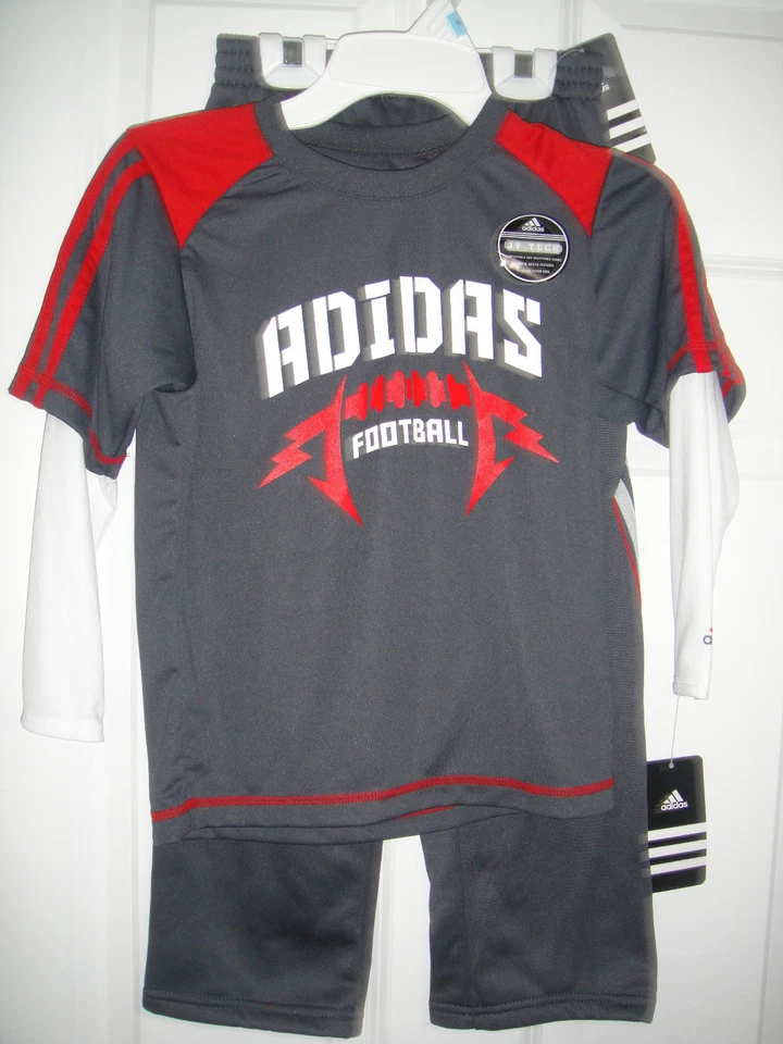 ADIDAS NUEVO CON ETIQUETAS Chicos2PC Top Camisa Fútbol Pantalón Logo Azul Rojo 2 2T 3 3T 4 4T 5 6 7 7X Foto 1 de 1