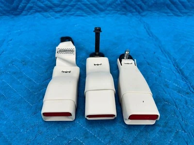 Juego de 3 hebillas de cinturón de seguridad marfil lexus GX460 2ª fila 2011-2023 OEM Foto 1 de 4