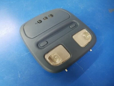 Lámpara de luz domo Buick LeSabre 2000-2005 azul usada. 25695940 Foto 1 de 4
