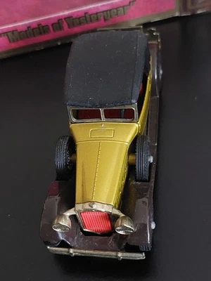 Packard Victoria 1930 dorée en métal Matchbox models of Yesteryear N Y15 ech... - Photo 1/4
