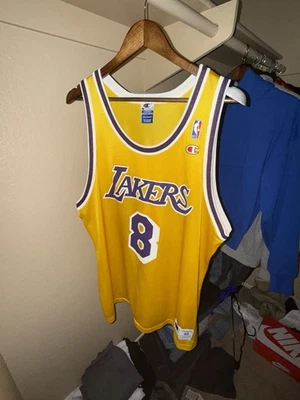 Vintage Champion Los Angeles Lakers Kobe Bryant #8 Basketball Jersey Size 48 - Image 1 of 2