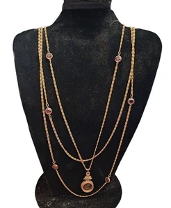 Goldette NY Vintage dreisträngiger Amethyst Kamee Glas Anhänger Halskette Victoria - Bild 1 von 3