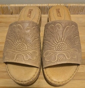 Born Sandalen hellbraun 8M hergestellt in Mexiko geprägtes Leder Blumen Handarbeit bequem Sonne - Bild 1 von 14