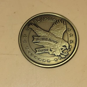 VFW VETERANO DE EE. UU. - POW-MIA "Nunca olvidaremos" - Imagen 1 de 3