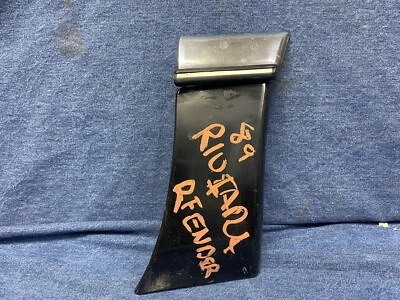 Guardabarros delantero derecho Buick Riviera 1989 90 1991 92 1993 moldeado curativo negro Foto 1 de 4