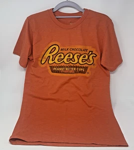 Reese's Peanut Butter Cup Graphic T-Shirt SAVVY Small Orange Milk Chocolate - Picture 1 of 7