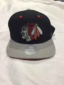 Cappello Chicago Blackhawks Nero Regolabile Reebok Center Ice Collection Sport NHL - Foto 1 di 3