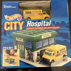 Vintage Hot Wheels City Hospital Mattel Portable Playset Toys Ambulance #9511 