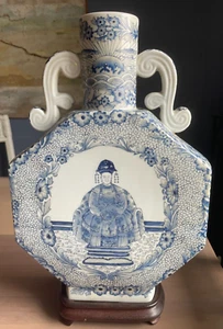 Chinese Blue & White 6 Sided Porcelain Vase Flower Dragons Man and Woman Large - Picture 1 of 7