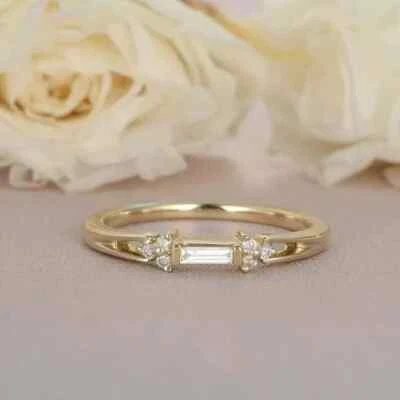 2Ct Baguette VVS1 Moissanite Women's Wedding Band Ring 14K Yellow Gold Plated - Image 1 of 4