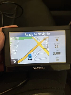 GARMIN Nuvi 42LM 4.3" Touchscreen GPS w/ Charger Bundle Tested and Works - Image 1 of 4