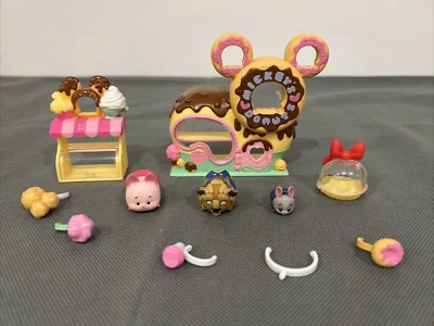JUEGO TSUM TSUM MICKEYS DONUT SHOP Completo Con Accesorios Disney 2018 Foto 1 de 4