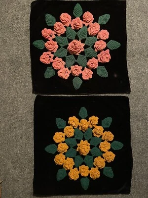 Juego de 2 fundas de almohada de colección hechas a mano decorativas de terciopelo negro ganchillo rosa naranja rosa Foto 1 de 4