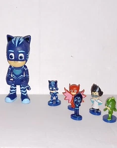 Set PJ Masks Spielzeug 6" sprechender Catboy (funktioniert) & 5 Disney Jr. Action 3" Figuren - Bild 1 von 8