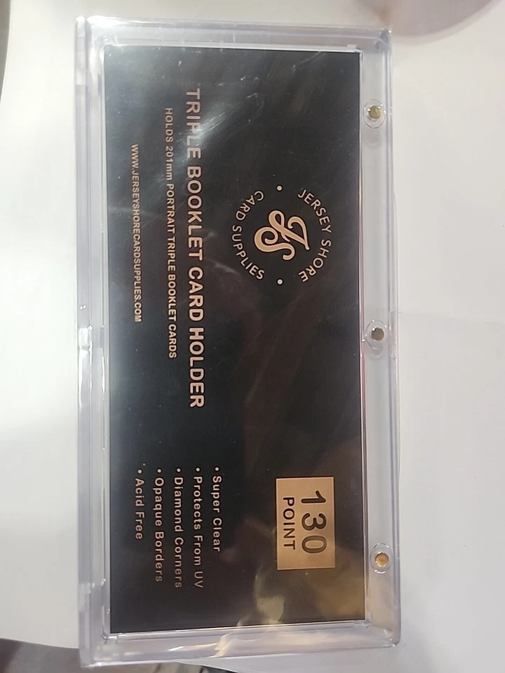 Triple Booklet Magnetic One Touch Card Holder Mesaures Approx 7 3/4 X 3 1/2 - Image 1 of 1