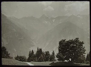 Glass Magic Lantern Slide SWISS GRISSONS NO22 C1910 PHOTO SWITZERLAND MOUNTAINS - Picture 1 of 2