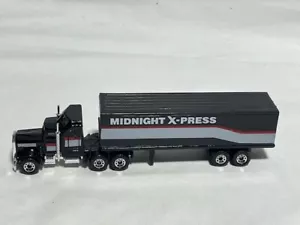 Matchbox Convoy Kenworth Aerodyne Semi, Midnight X-Press, VARIATION Light Stripe - Picture 1 of 5