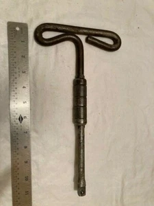 MADE IN USA - VINTAGE WALDE MFG CO. 1/2" DRIVE 11 1/2" LONG SOCKET WRENCH - Picture 1 of 10